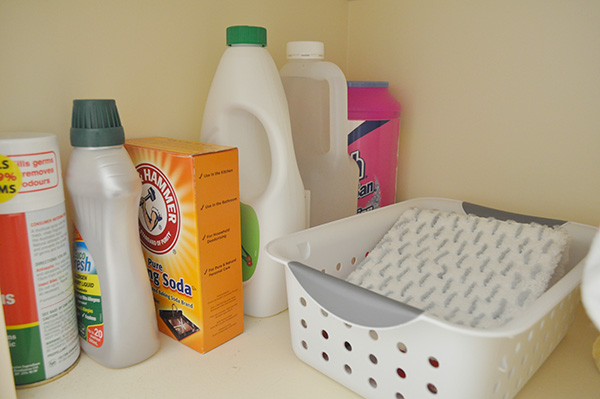 {The Organised Housewife} Organisd Laundry Cupboard 3