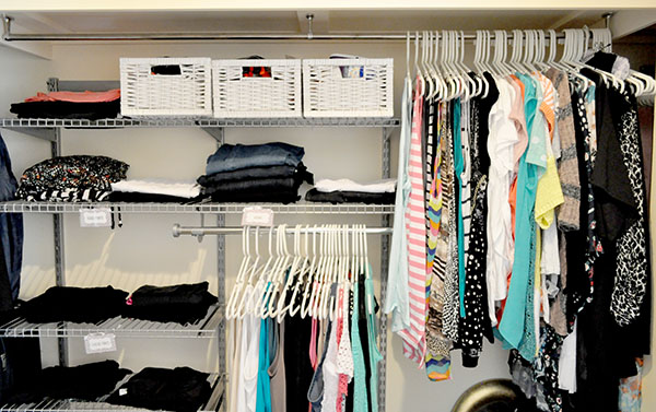 {The Organised Housewife} Organised Wardrobe