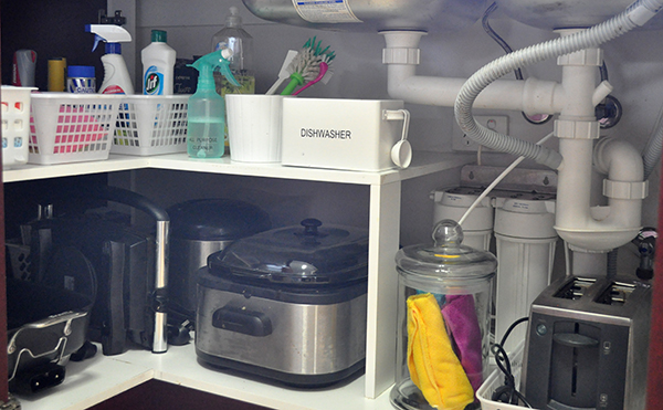 {The Organised Housewife} Under Kitchen Sink